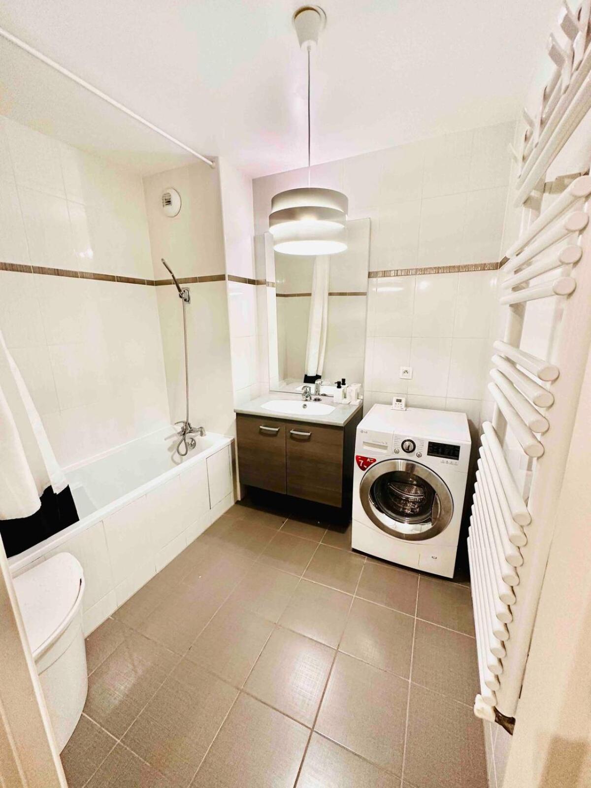 Btobed - Location Professionnelle - Appartement 4 Personnes Parking Gratuit - Proche Parc Des Expositions Et Aeroport Cdg Villepinte  Eksteriør billede
