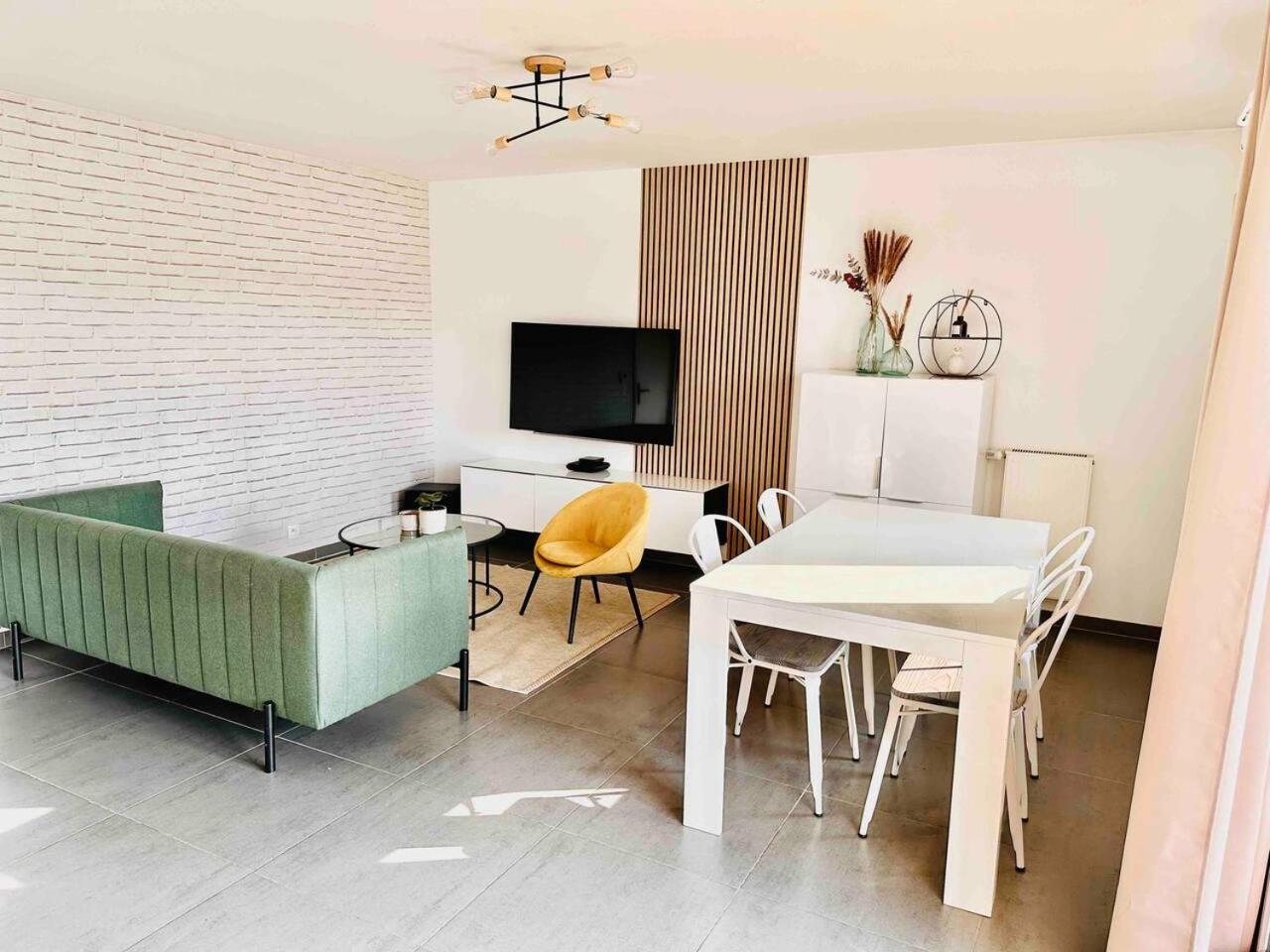 Btobed - Location Professionnelle - Appartement 4 Personnes Parking Gratuit - Proche Parc Des Expositions Et Aeroport Cdg Villepinte  Eksteriør billede